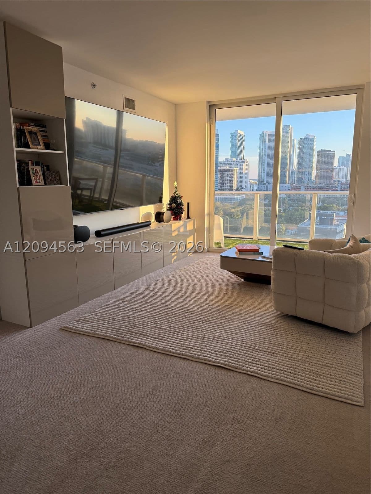 2-bedroom Condo — 4250 Biscayne Blvd #1618, Miami, FL 33137