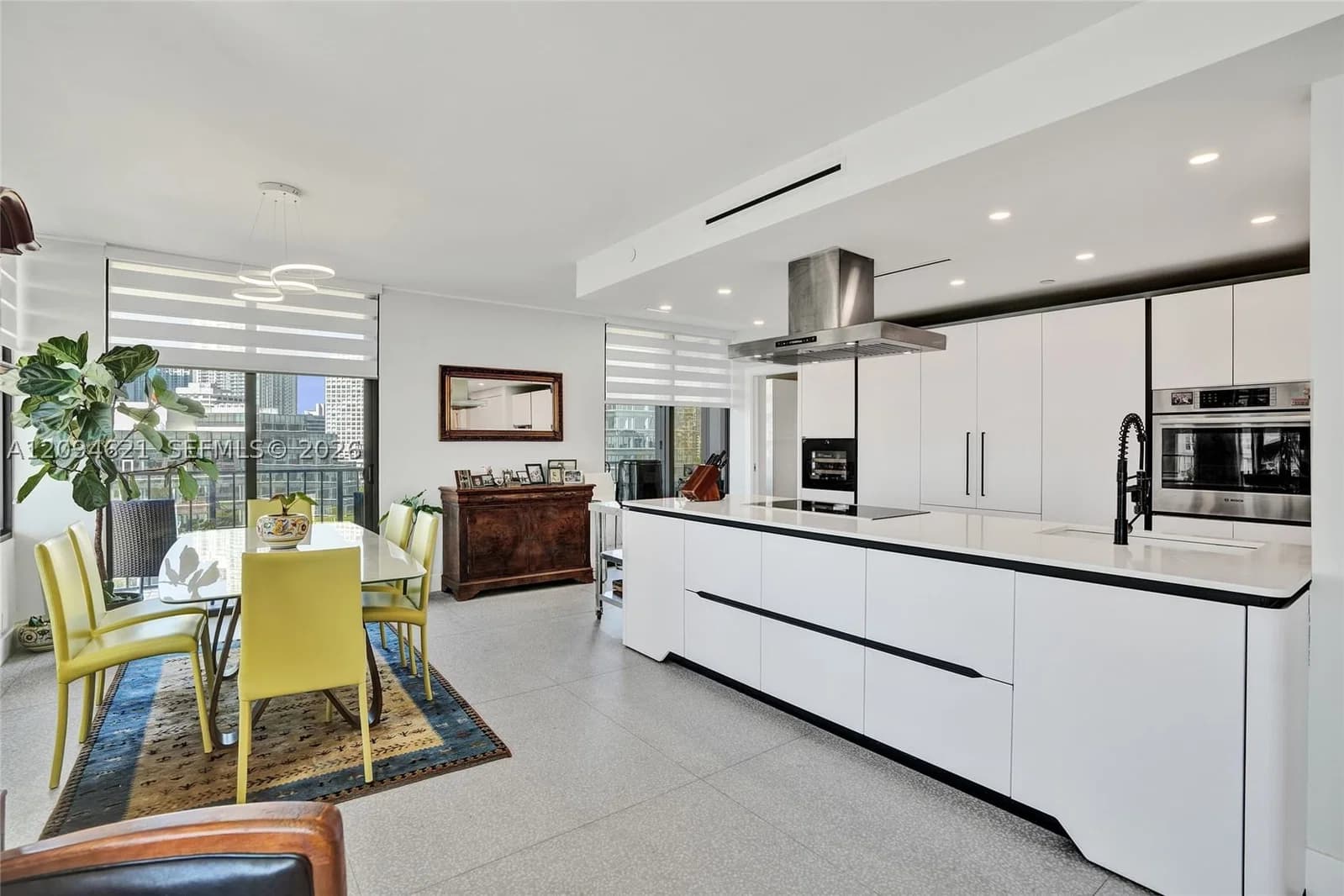 BRICKELL KEY ONE CONDO — ilan fotoğrafı