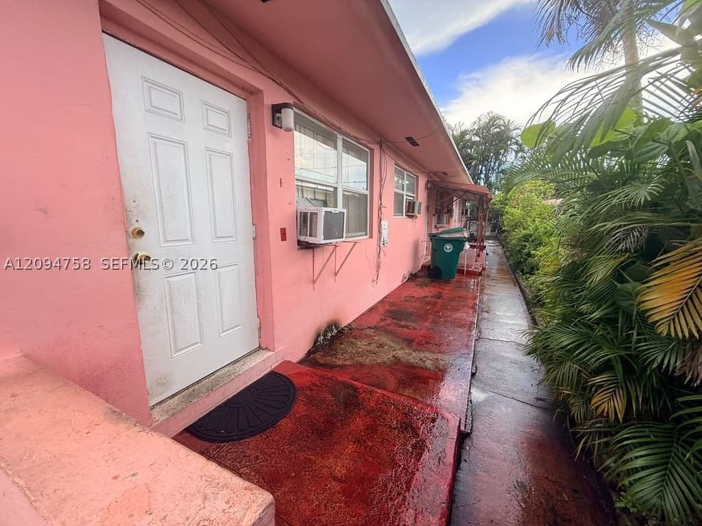 2-bedroom Property — 3070 20th St #2, Miami, FL 33142