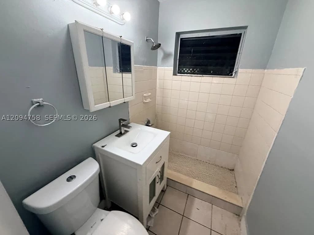 2-bedroom Property — 3070 20th St #2, Miami, FL 33142