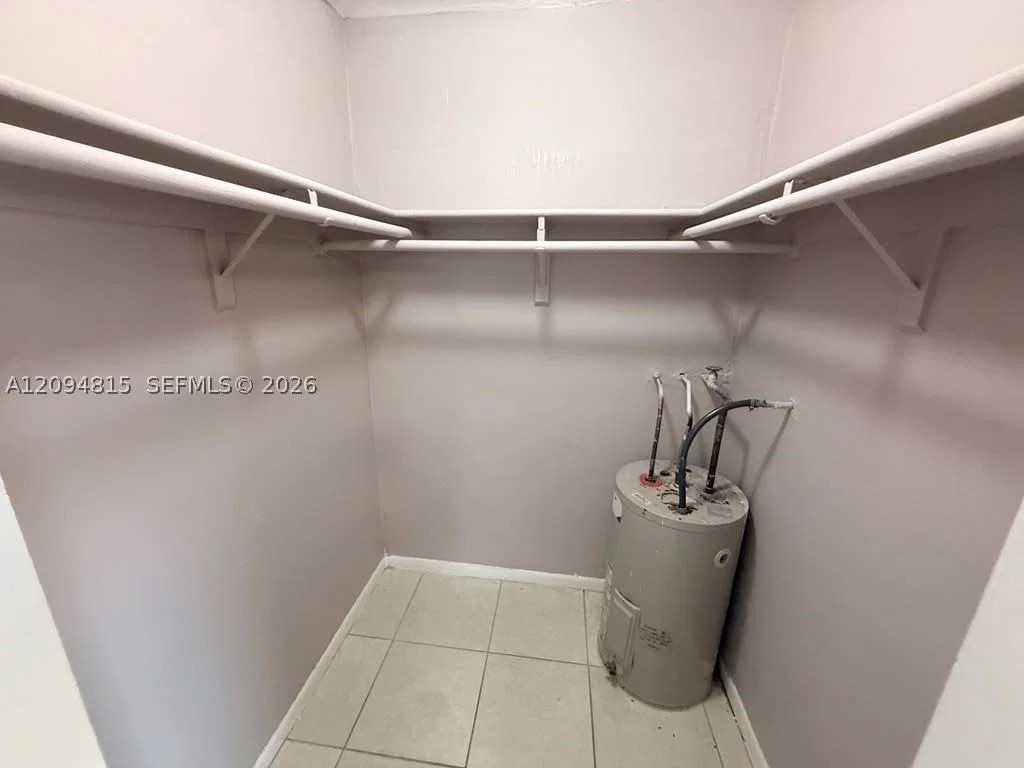 1-bedroom Property — 3130 21st Ct #10, Miami, FL 33142