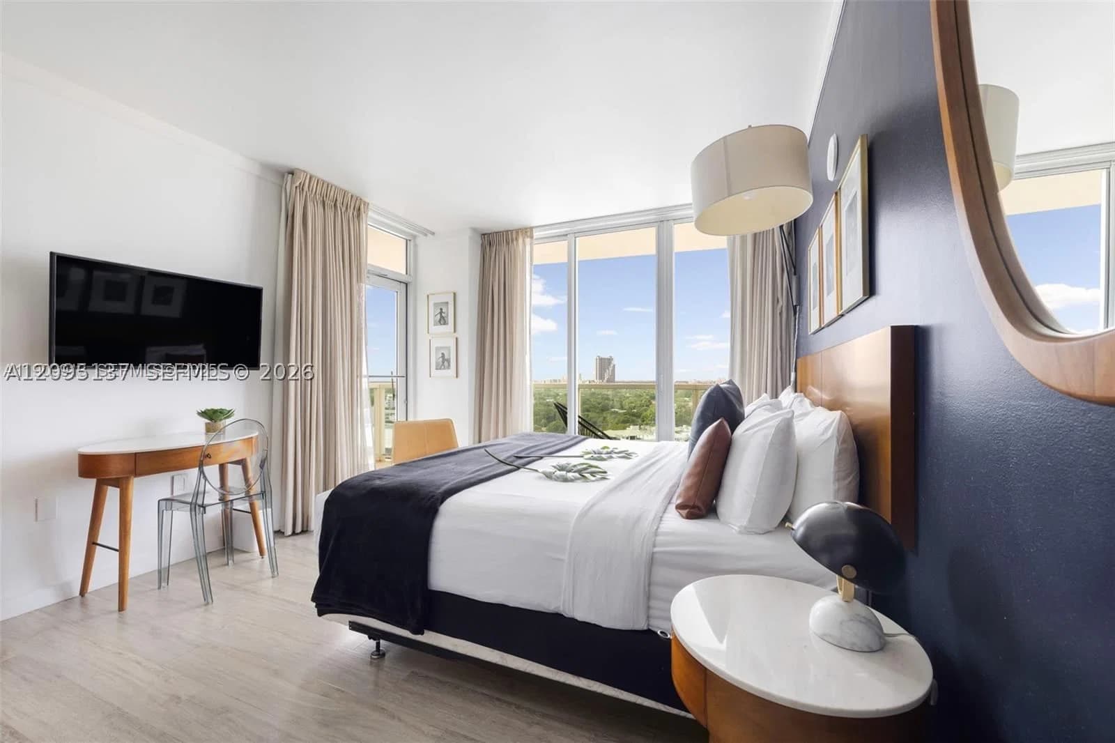 1+1 Condo — 2889 Mcfarlane Rd #1512, Miami, FL 33133