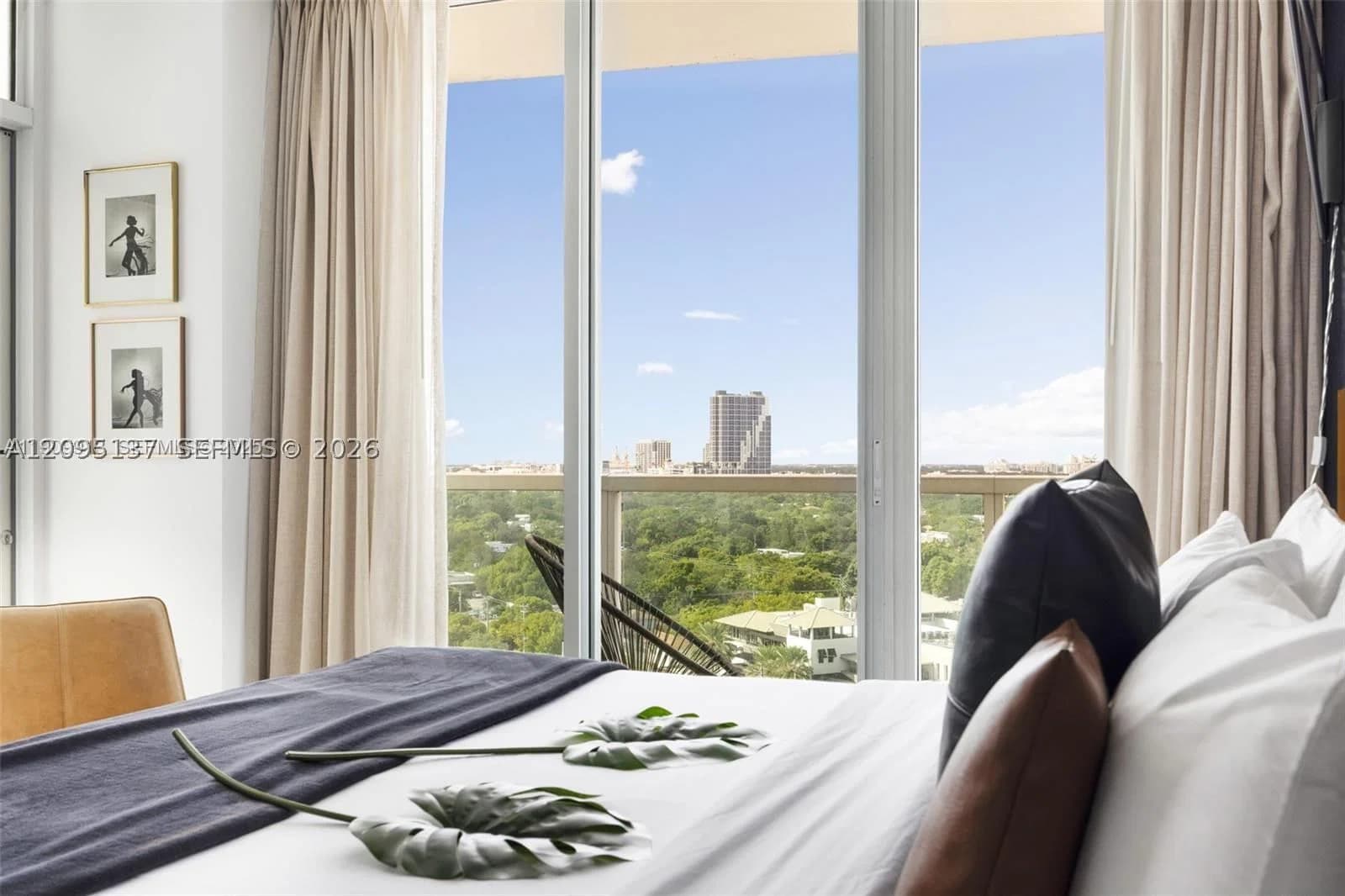 1+1 Condo — 2889 Mcfarlane Rd #1512, Miami, FL 33133