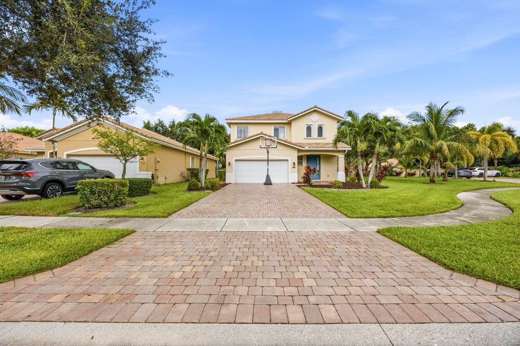 4-bedroom Single-Family Home — 8462 LYONS RANCHES Road