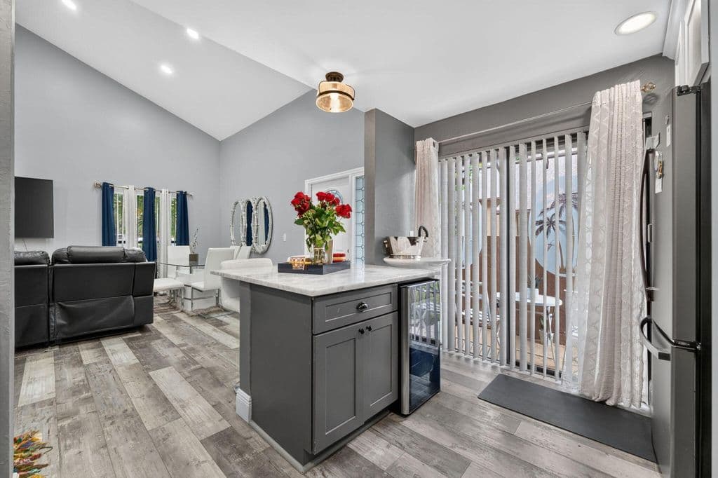 3-bedroom Property — 2242 NW 39TH Avenue