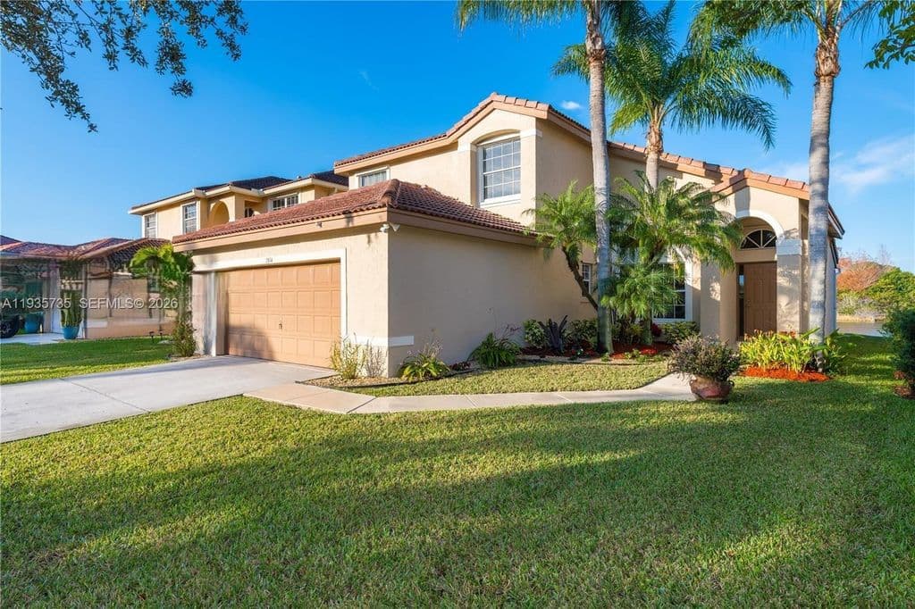 4-bedroom Single-Family Home — 2824 SW 183rd Ave