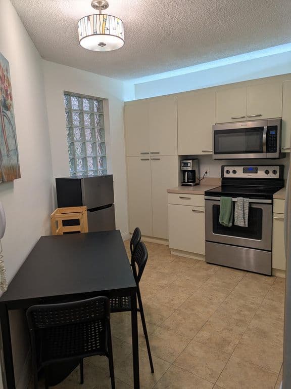 2-bedroom Condo — 4101 Coral Tree Circle #117