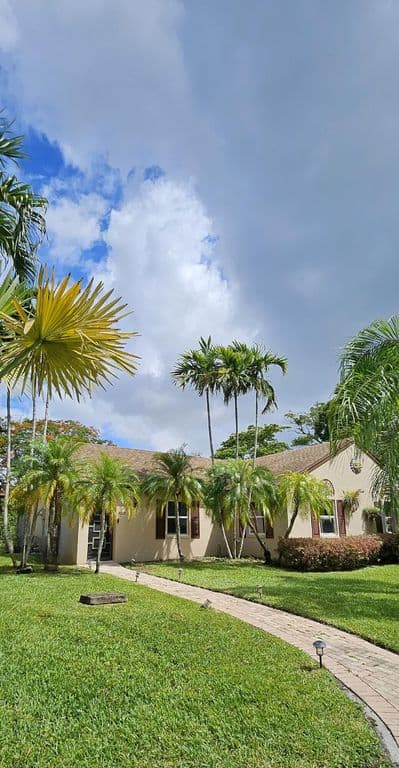 2+1 Müstakil ev — 22390 SW 57th Circle E #22390