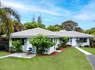 4-bedroom Property — 1680 NE 34TH Lane, Oakland Park, 33334