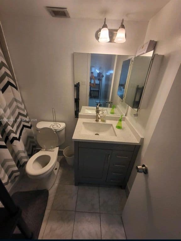 2-bedroom Condo — 3360 Spanish Moss Ter APT 412