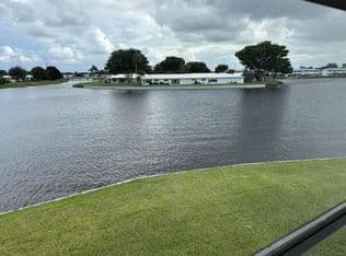 1+1 Condo — 1112 Lake Terrace #207, Boynton Beach, 33426