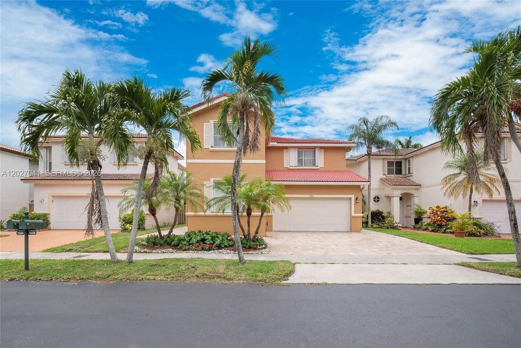 4+1 Müstakil ev — 15558 SW 112th Dr