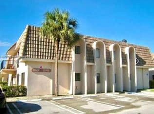 2-bedroom Condo — 10916 Royal Palm Blvd #10916, Pompano Beach, 33065