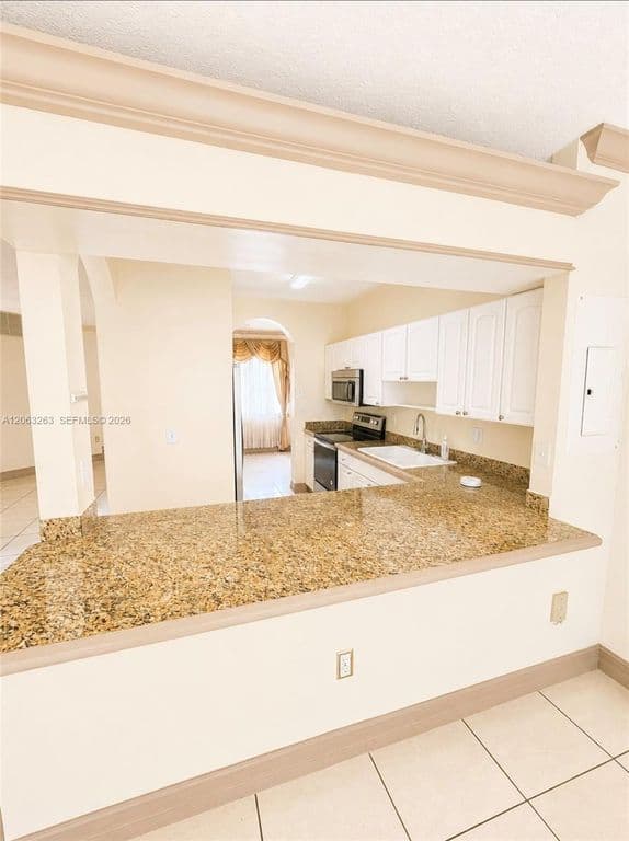 3-bedroom Property — 8356 NW 10th St APT 6D
