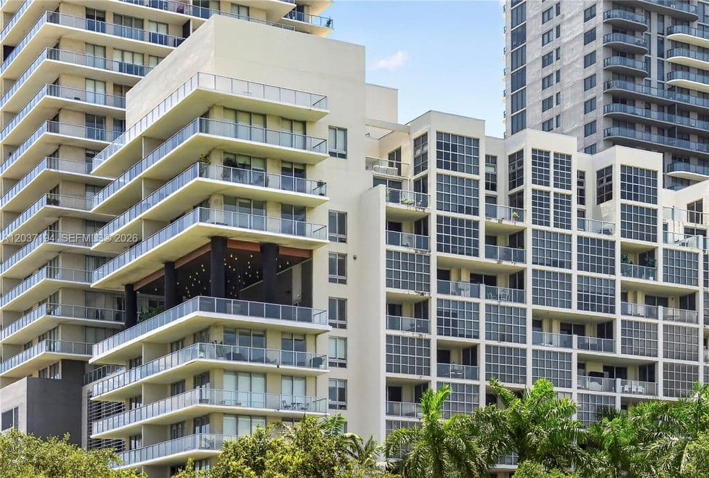 2-bedroom Condo — 3451 1st Ave #Pm03
