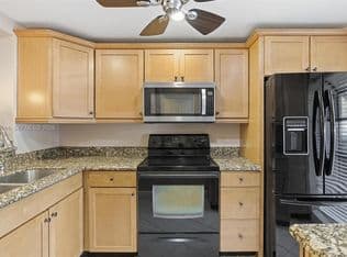 2-bedroom Condo — 2379 SW 15th St APT 107, Deerfield Beach, 33442