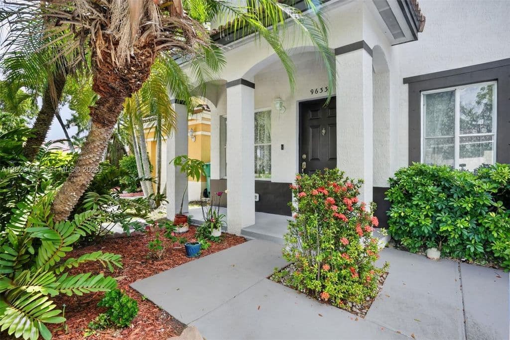 3-bedroom Property — 9633 SW 163rd Ct