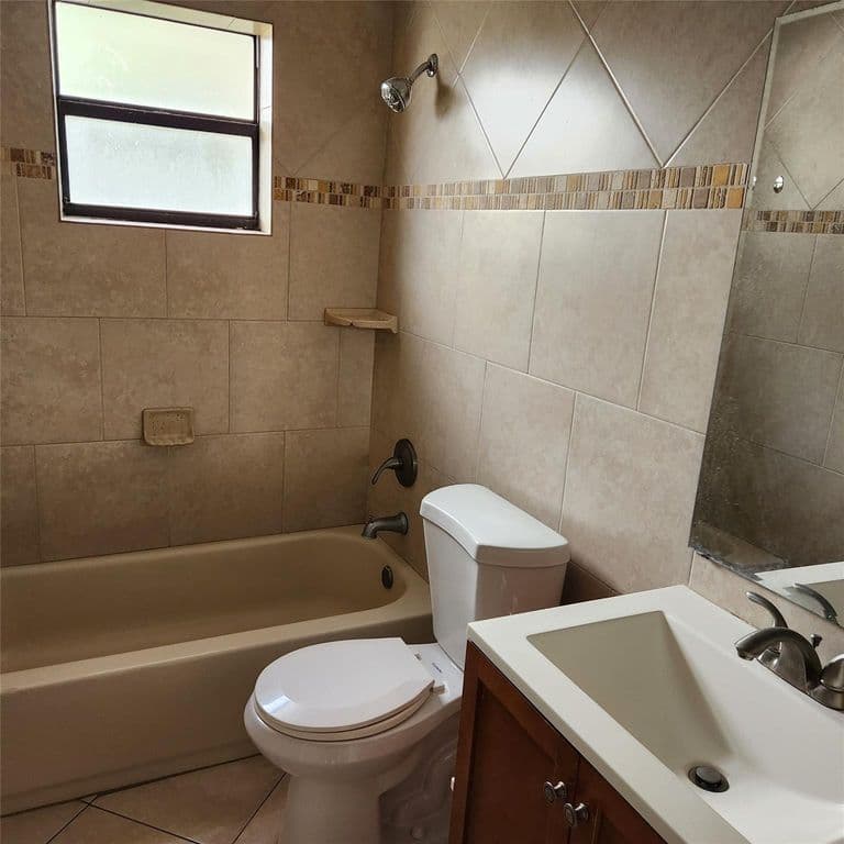 3+1 Condo — 3634 NW 95th Terrace #3634