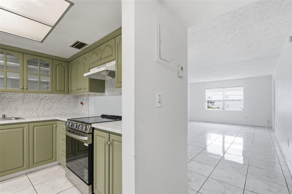 1-bedroom Condo — 19051 NE 2nd Ave APT 1503