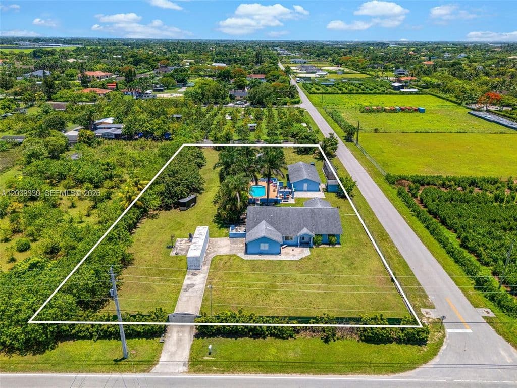 3+1 Müstakil ev — 20950 SW 232nd St