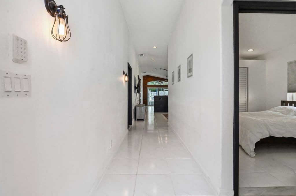 3+1 Müstakil ev — 5690 Green Island Drive