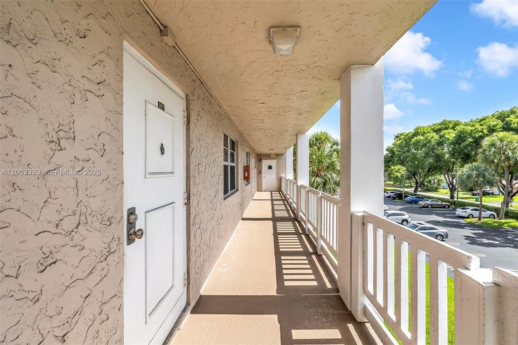 2+1 Condo — 1100 NW 87th Ave APT 307