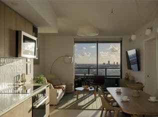 3+1 Condo — 159 NE 6th St #2816, Miami, 33132