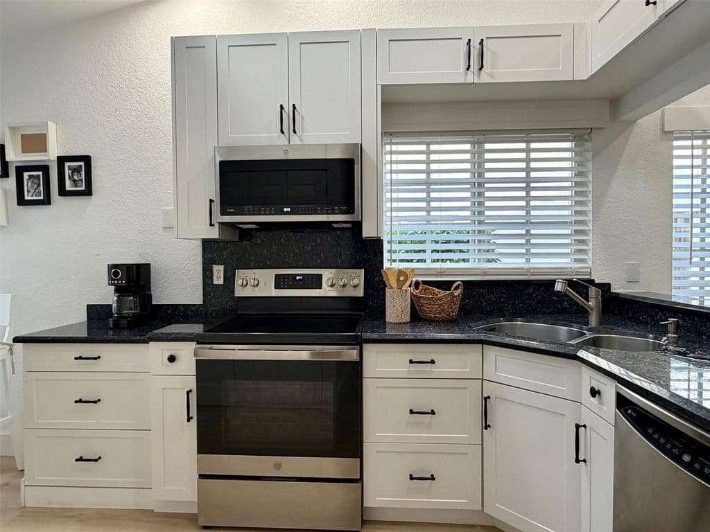 2-bedroom Condo — 7267 Panache Way