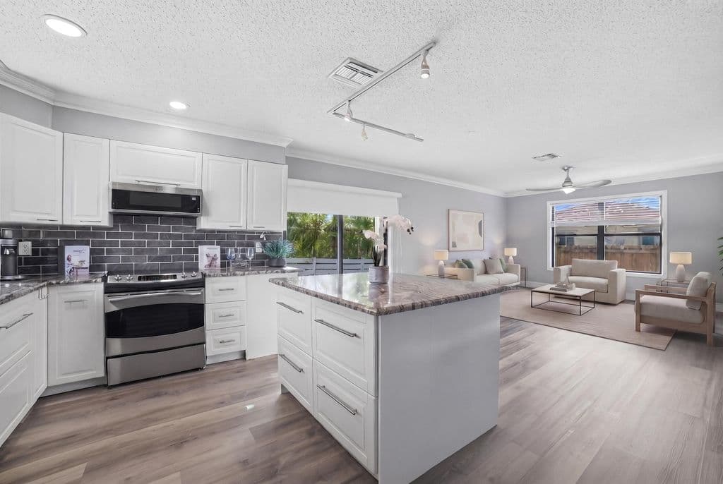2+1 Mülk — 324 W Pine Street #11