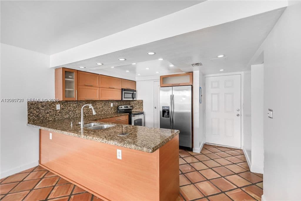 1+1 Condo — 1045 10th St APT 402