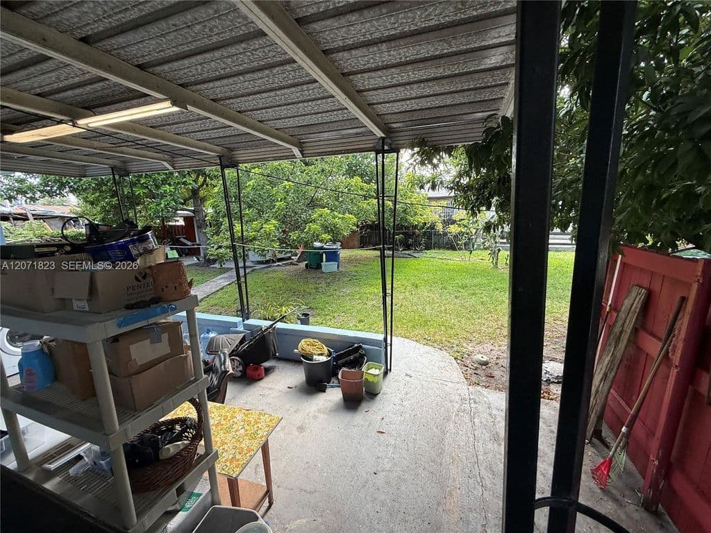 2-bedroom Single-Family Home — 3102 NW 31st St
