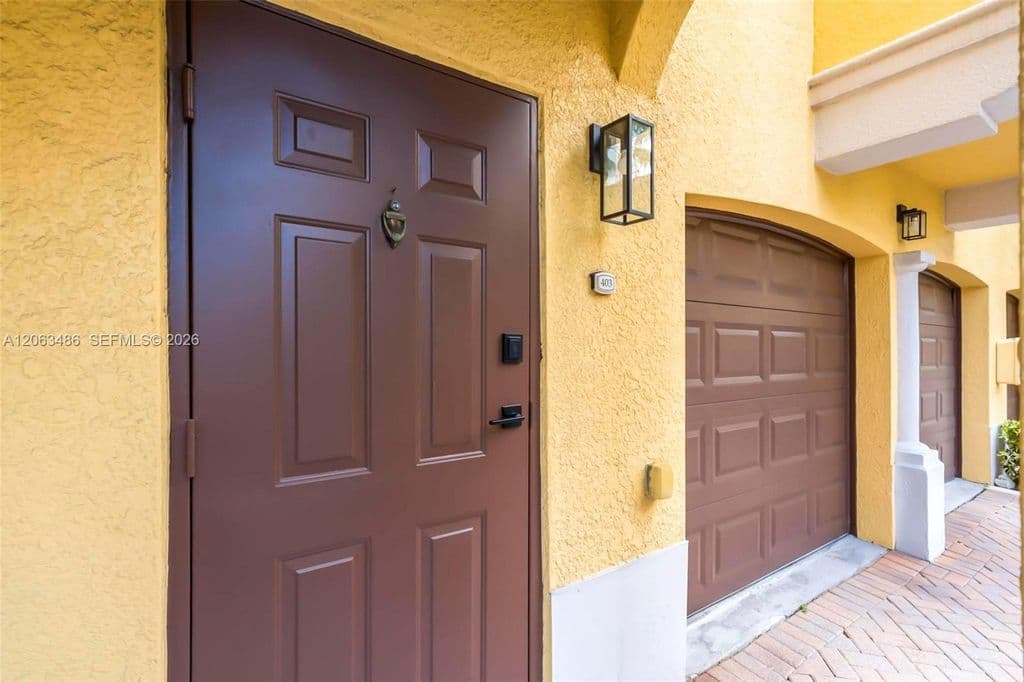 2+1 Mülk — 2516 SW 14th Ave APT 403