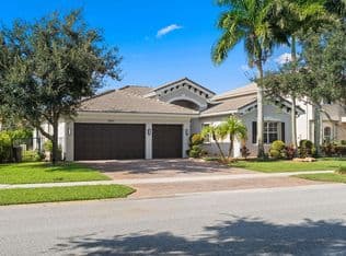 5-bedroom Single-Family Home — 8844 STARHAVEN Cove, Boynton Beach, 33473