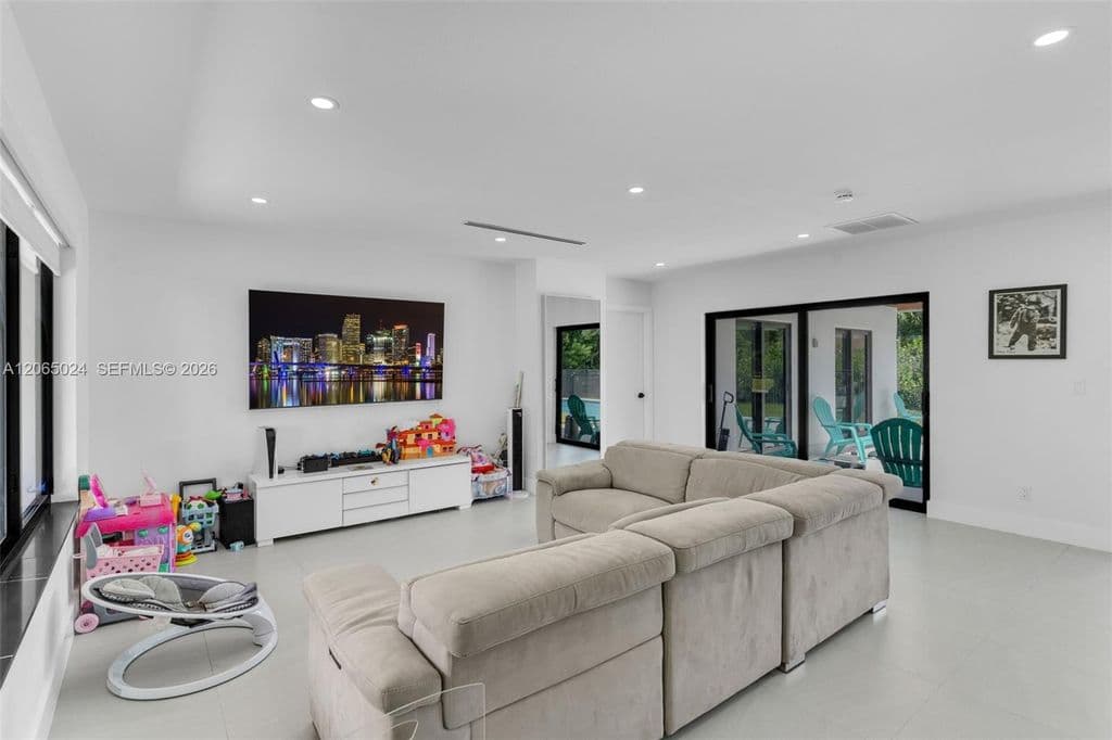 3+1 Müstakil ev — 11243 SW 174th Ter