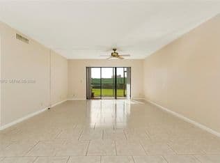 2-bedroom Condo — 300 Racquet Club Rd APT 104, Fort Lauderdale, 33326