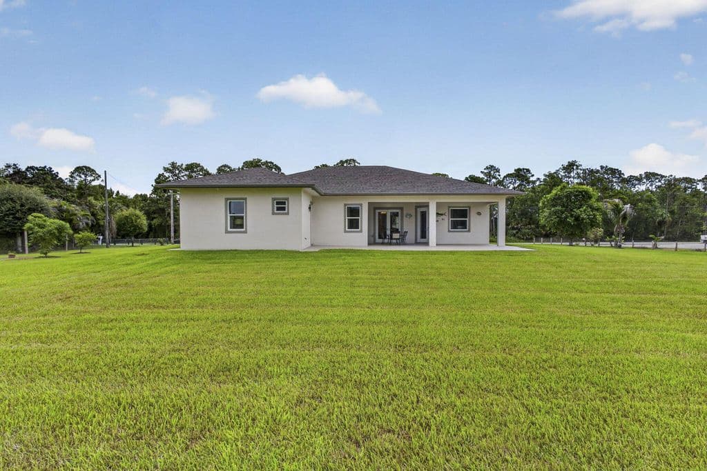 4-bedroom Single-Family Home — 15108 99th Street N