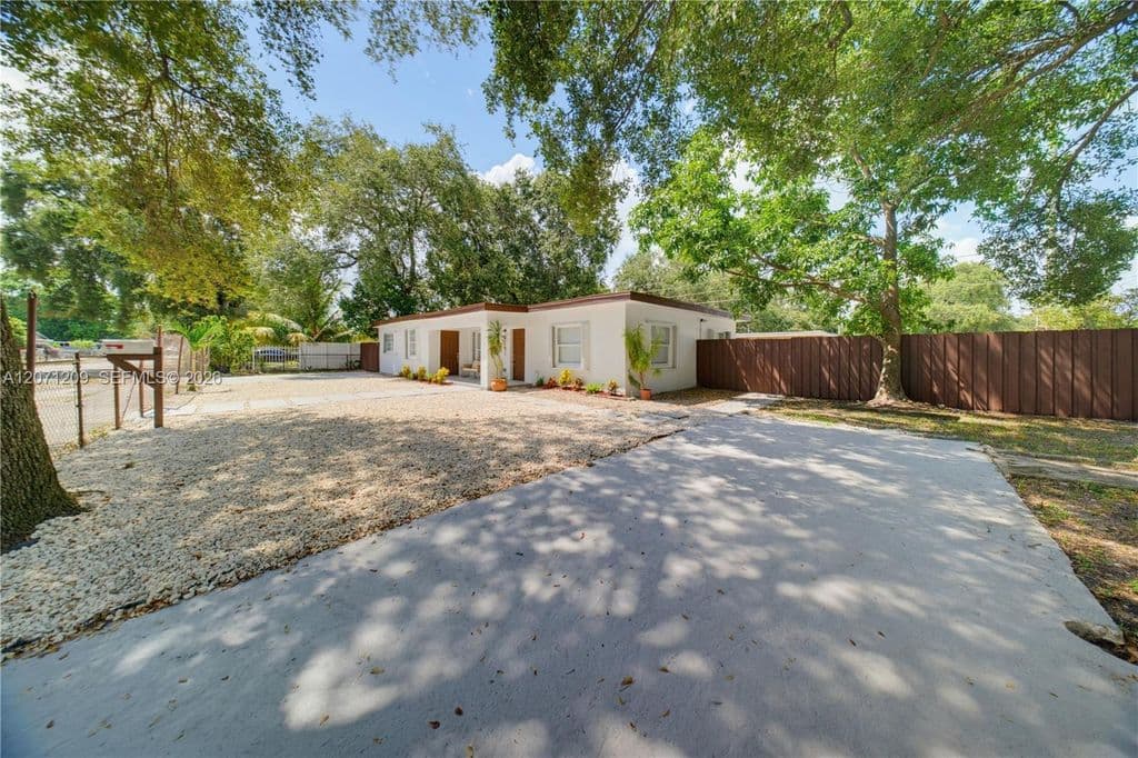 3-bedroom Single-Family Home — 2101 NW 93rd Ter