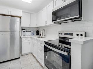 1+1 Condo — 8501 NW 8th St APT 110, Miami, 33126
