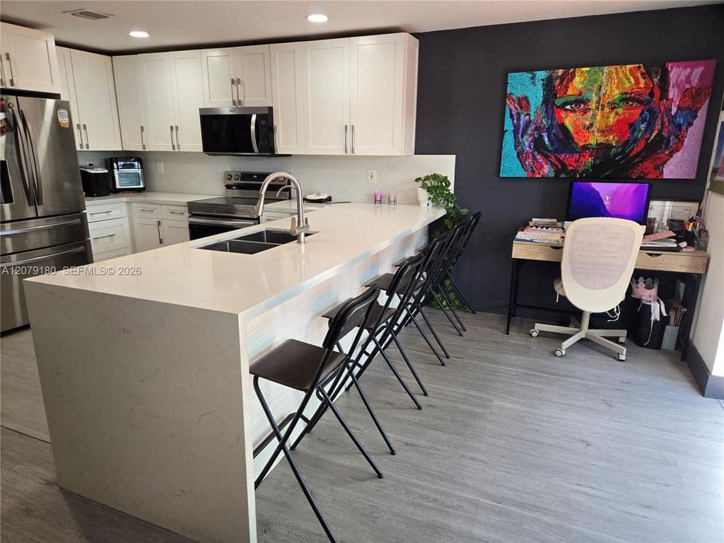 4-bedroom Property — 11464 NW 50th Ter