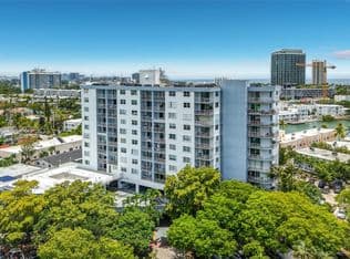 2-bedroom Condo — 6900 Bay Dr APT 11G, Miami Beach, 33141