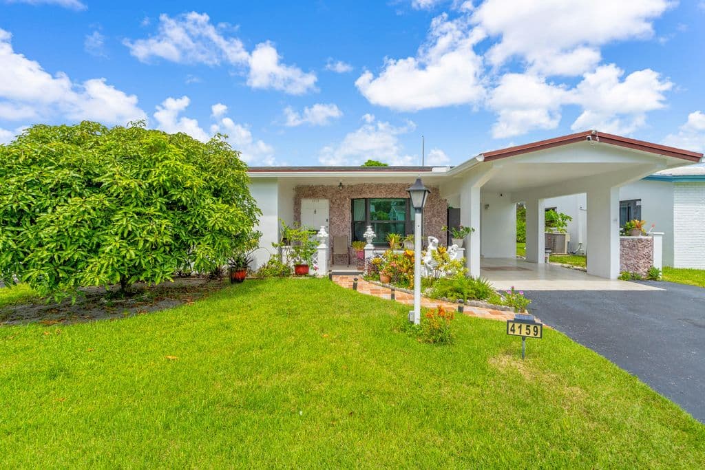 2-bedroom Single-Family Home — 4159 NW 52nd Avenue