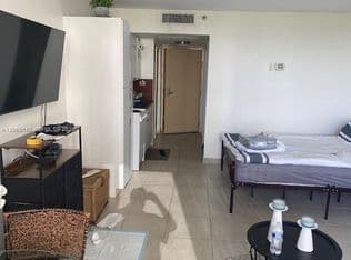 Condo — 19201 E Collins Ave #442, North Miami Beach, 33160