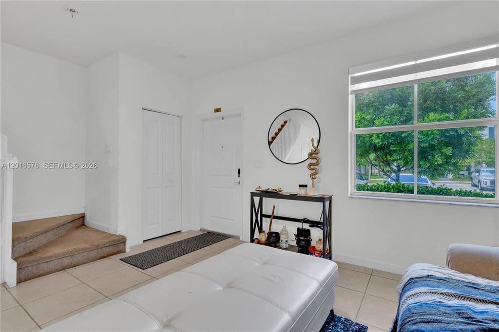 3+1 Mülk — 1469 SE 26th Ter