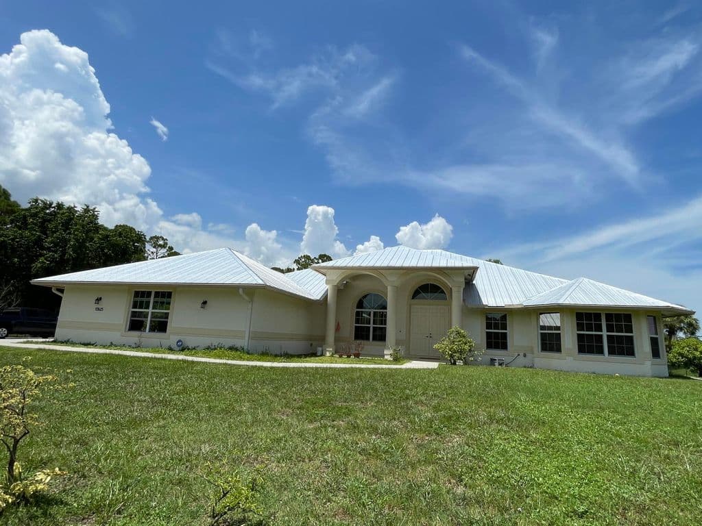 4-bedroom Single-Family Home — 12625 88TH Place N