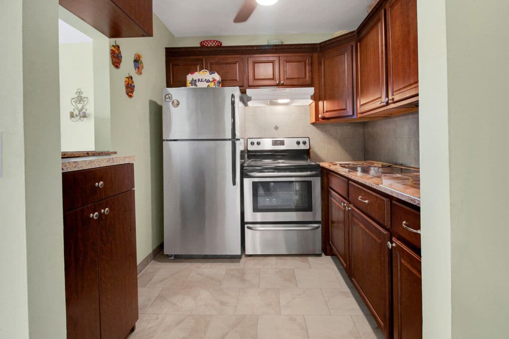 1-bedroom Condo — 412 BRIGHTON J