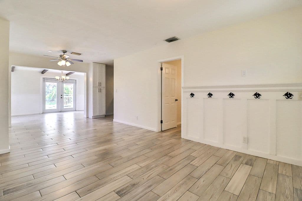 4+1 Müstakil ev — 337 Mid Pines Road