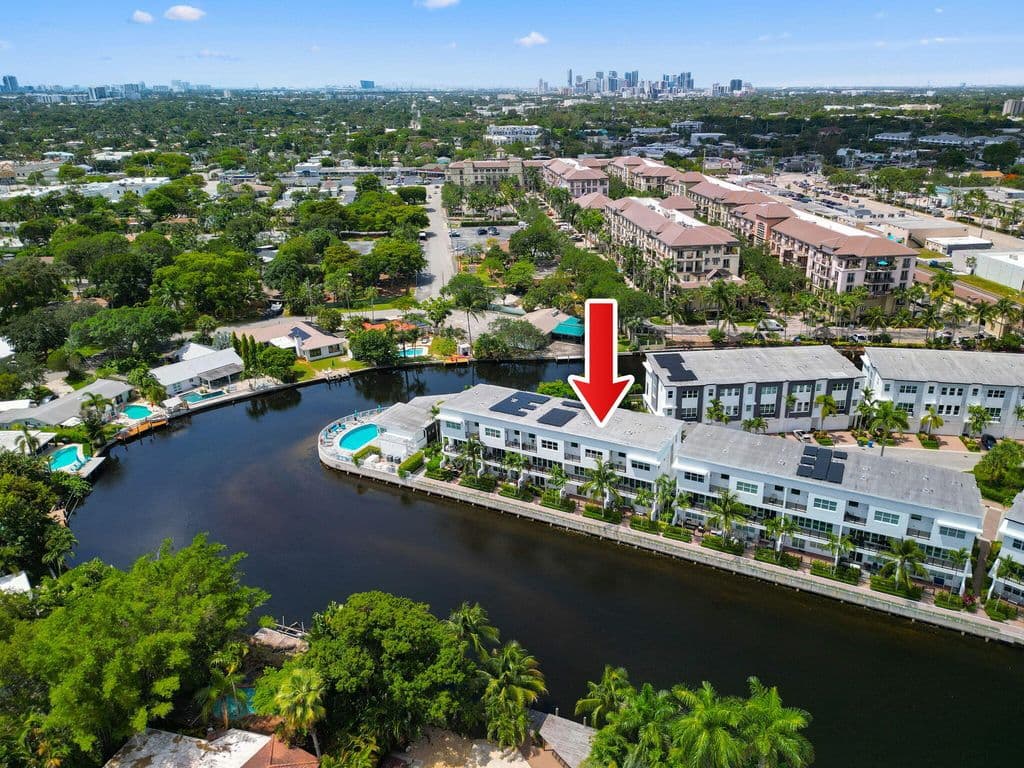 3-bedroom Property — 2900 NE 12th Terrace #25