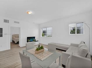 1-bedroom Condo — 1560 Meridian Ave APT 207, Miami Beach, 33139