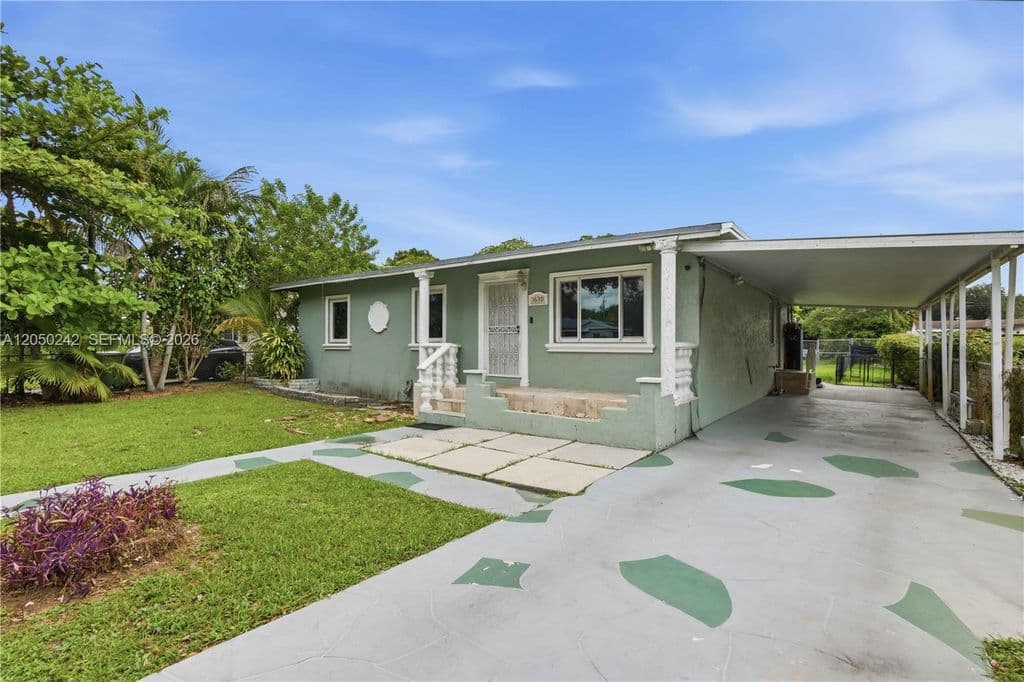 4+1 Müstakil ev — 1630 NW 124th St