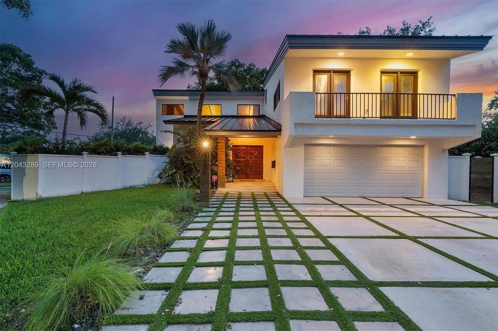 3+1 Müstakil ev — 9200 NE 12th Ave